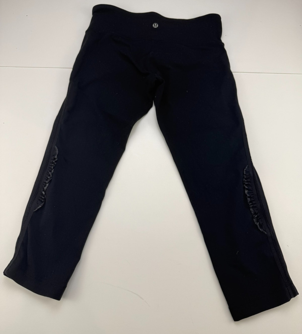 Lululemon Run For Your Life Crop Leggings Womens 6 Black Ruffle Ruched